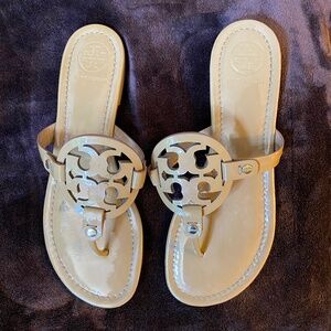 Tory Burch sandals 9.5 m Tan Miller patent